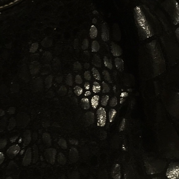 Ruby Rd. Handbag - Picture 2 of 7